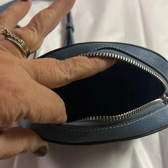 NWT Coach crossbody with blue leather and silver hardware - Picture 4 of 5